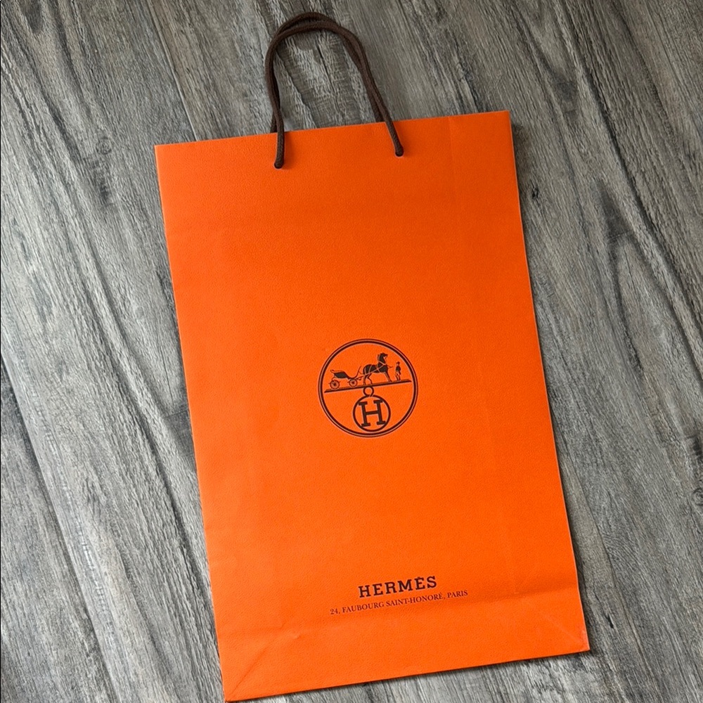 ✨Hermès Orange Paper Shopping Bag✨
